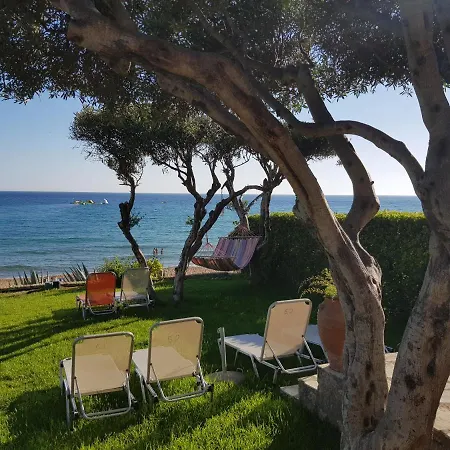 Apartament Corfu Beachfront House 52 *