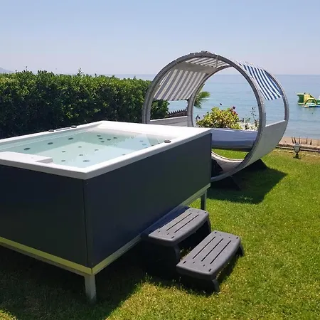 Corfu Beachfront House 52 * Glyfada (Corfu)